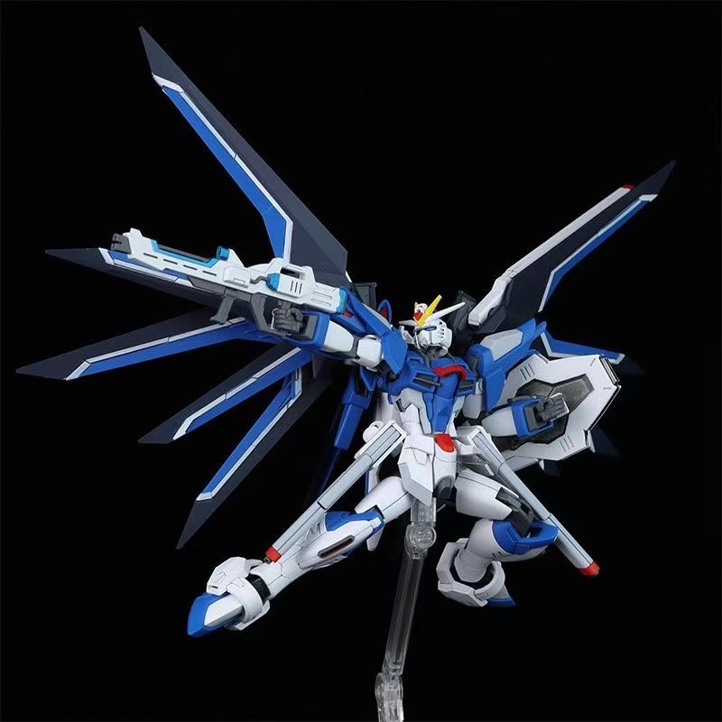 HG STTS-909 Rising Freedom Gun - Bandai Gundam Hg recensie en prijs